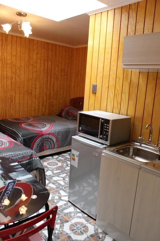 Hotel Yellow Submarine Punta Arenas Rum bild